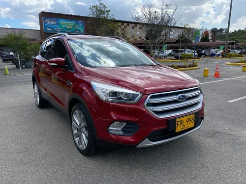 Ford Escape 2.0 TITANIUM AT 4X2