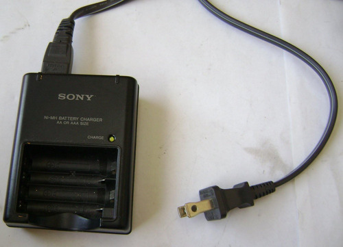 Cargador De Baterías, Sony 2xaa O 2xaaa Bc-cs2a Original