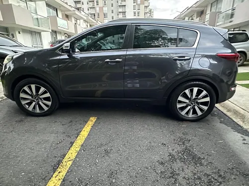 Soat Hasta Enero, El Carro Se Encuentra En Excelente Estado