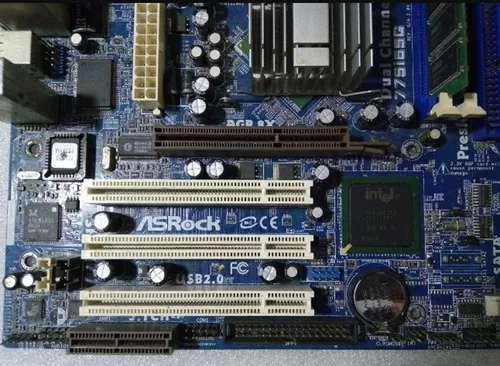 Tarjeta Madre Asrock 775i65g No Prende Solo Para Repuestos