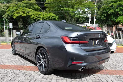 Bmw 330i 2.0t At 2020