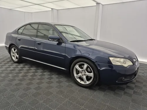 Subaru Legacy 3.0 R AWD AT