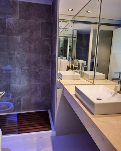 Super Dpto De 2 Amplios Ambientes (75 M2) En Marina Golf Cc. Vistas Abiertas 180º Al Agua Y Espacios Verdes, Todo Externo Y Luminoso. En Alquiler U$d 850. Cochera Y Amarra