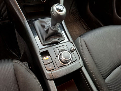 Mazda CX-3 R MT 2.0