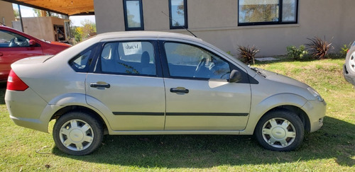 Ford Fiesta Max 1.6 Ambiente Plus