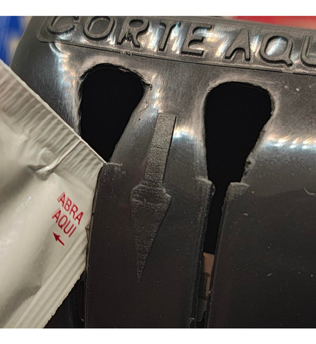 Kit Com 3 Porta Sachês Com Cortador Para Mesa Preto