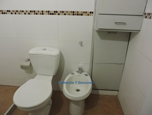 Imagen 11 de 14 de Próximo 18 De Julio!! 2 Dormitorios+1 Baño+calefacción! Cw194265