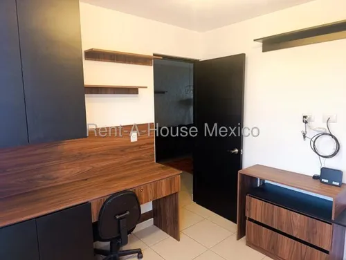 Casa Amueblada Con Cuarto De Tv, 2 Recámaras, Estudio. Renta - Zákia