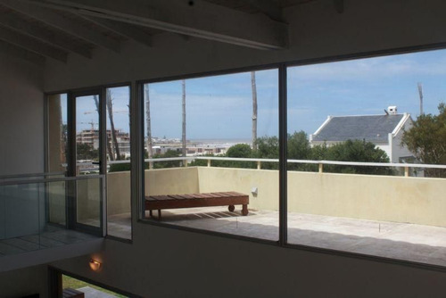 Casa En Alquiler De 4 Dormitorios En Laguna Blanca