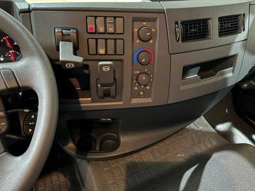 Caminhão Volvo Vm 360 6x4 Traçado 2025 Munck Argos Agi 55t