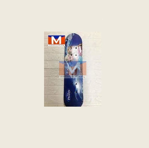 Imagen 1 de 3 de Tabla De Skate Banana Transparente Con Luz Led