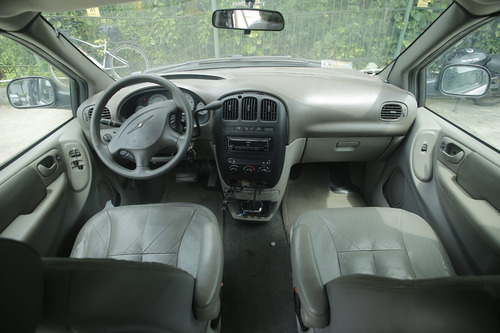 Chrysler Grand Caravan Se 4x2 3.3 V6