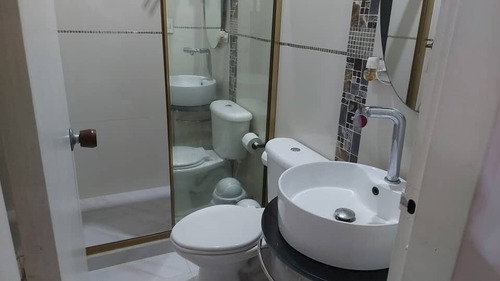 Imagen 11 de 28 de Casa De Esquina En Venta En Urbanización El Bosque Con Vigil