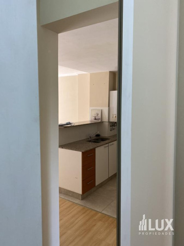 Imagen 17 de 30 de Venta Departamento 1 Dormitorio Doble Balcón San Lorenzo Y Callao - Pichincha