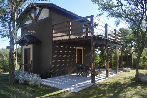 Imagen 2 de 14 de Cabañas San Luis,carpintería
