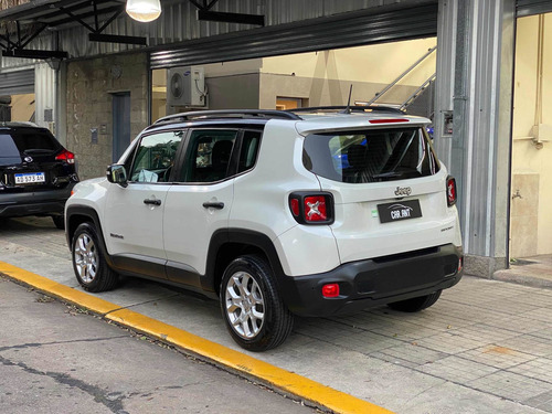 Jeep Renegade 1.8 Sport Mt /// 2020 - 10.000km