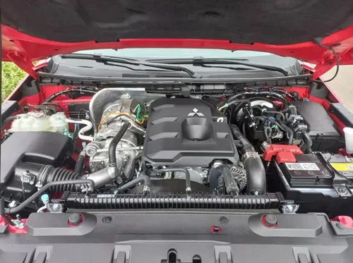 Mitsubishi L200 2.4 Gls 4x4 At