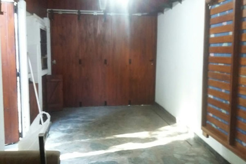 Imagen 17 de 24 de Casa Alpina Ubicada En Barrio Norte Gas Natural Y Alarma