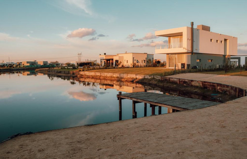 Terreno En  Venta En La Alameda - Interno