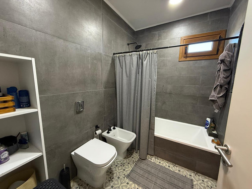 Casa En Venta 5 Dormitorios Mas Playroom Canton Golf Escobar