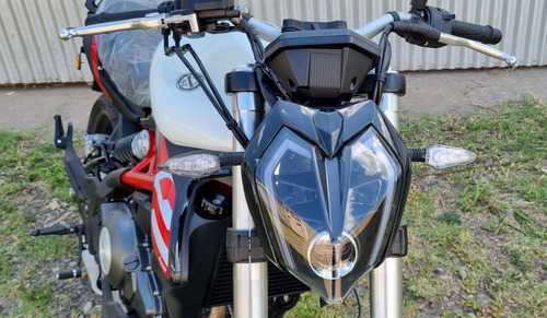 Imagen 8 de 12 de Benelli 302 S