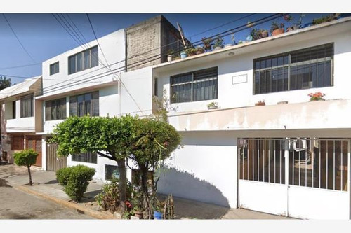 Imagen 2 de 6 de Excelente Casa Los Reyes Ixtacala Ov