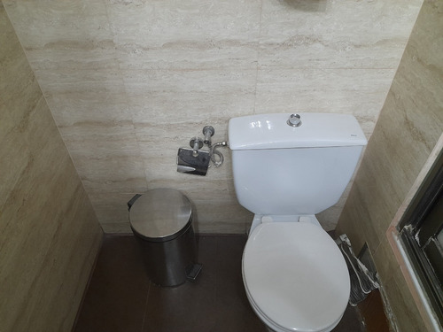Amplio Depto En Pleno Rosario Norte, Ubicación Inmejorable