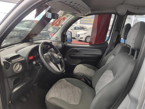 Fiat Doblò Essence 1.8 7l (flex) Flex Manual