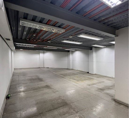 Local En Arriendo San Diego Con Ñuble 1.000m2