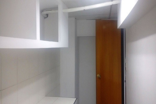 Imagen 3 de 13 de Asein717 Vende Excelente Oficina En Maracay, Cc Múltiple Don Ángel Estado Aragua
