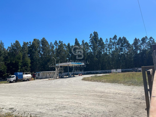 Estación De Servicio En Funcionamiento