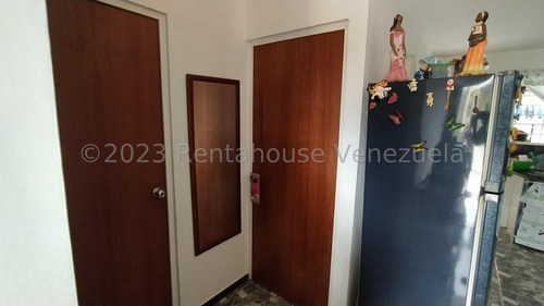 Imagen 23 de 30 de $$$maría Gabriella Mendoza Vende!!! Casa Remodelada En Ubanización Yucataán Codflex23-23062