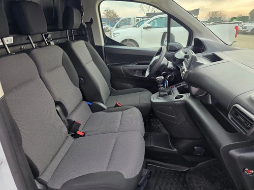 Peugeot Partner 2023