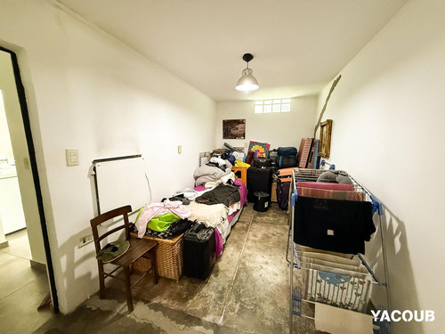 Casa En Venta - 3 Dormitorios 3 Baños - 2.100mts2 - Villa Elisa
