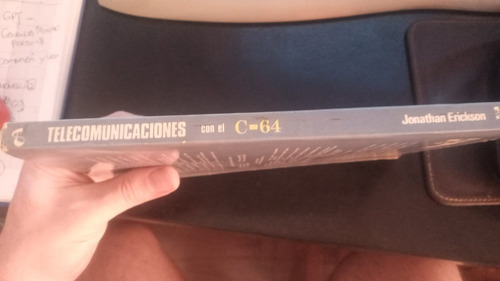 C-64 Telecomunicaciones Commodore 64 (Usado)
