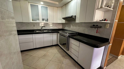 Se Vende Hermoso Apartamento En: 4av El Parral 284059