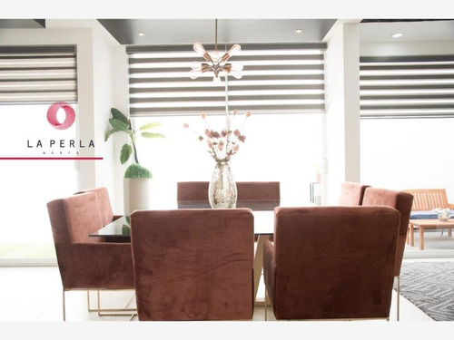 Casa Sola En Venta La Perla Norte