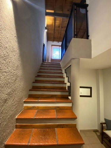 Casa En Devoto. Ideal 2 Familias