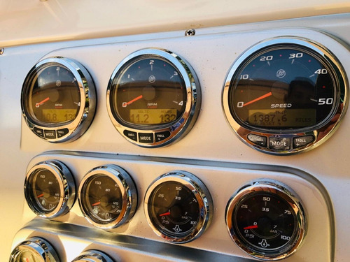 Lancha Real Powerboats 355 C/132 Horas