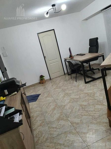 Imagen 4 de 13 de Departamento - Castelar Norte.