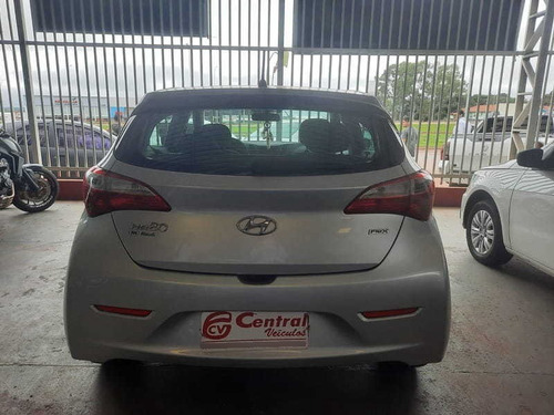 Imagem 4 de 11 de Hyundai Hb20 1.0 M 2014