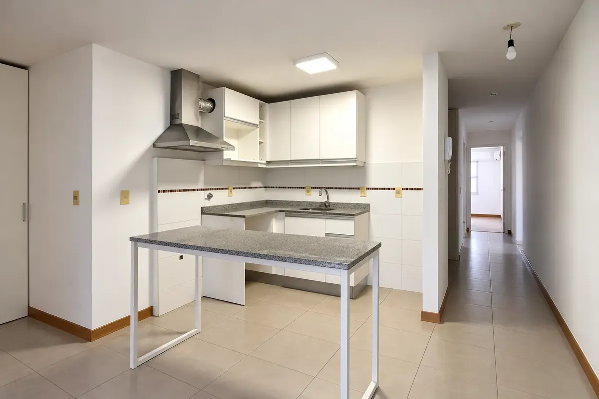 Apartamento Alquiler Parque Rodo 2 Dormitorios Piso Alto Impecable Estado Gastos Bajos Porteria Virtual · Foto 5
