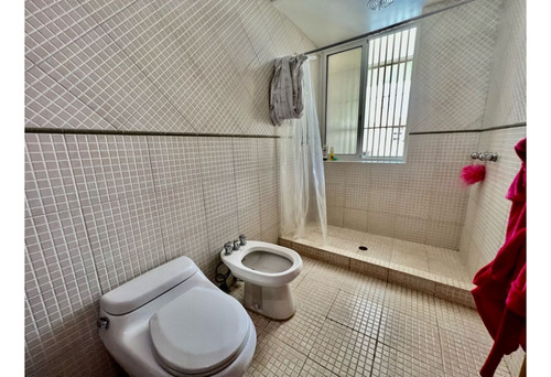 Se Vende Pb 400m2 + 400m2 Terraza 4h+s+e/5b/2p Lomas De Las Mercedes