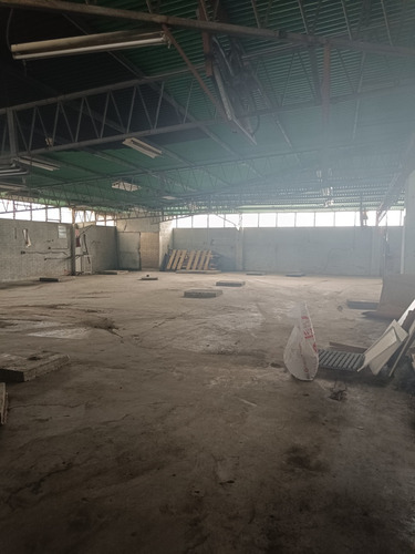 Los Ruices Alquiler Planta Industrial 960 M2 Excelente Ubicacion, Con Montacarga Y Ascensor