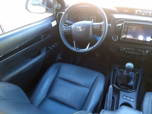 Toyota Hilux 2.8 Cd Srx 177cv 4x4