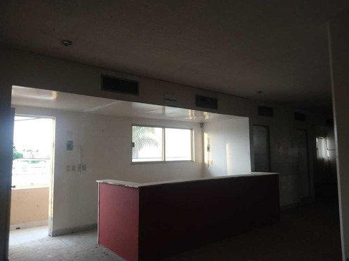 Edificio En Renta En Calzada Manuel Gómez Morin En Torreón, Coahuila