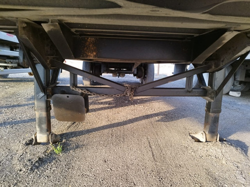 Caja Seca De 38 Pies Marca Operbus Año 2006 Con Chasis