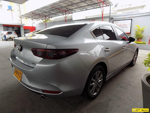 Mazda 3 2.0 Touring