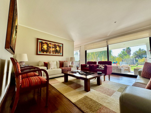 Casa En Condominio 5d+4b+servicio