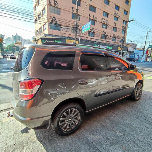 Imagem 4 de 9 de Chevrolet Spin Advantage 1.8 Flex Aut 2015